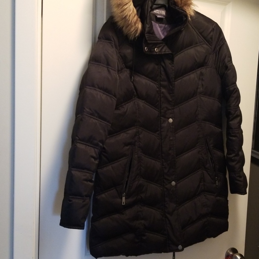 Winter puffer jacket with hood